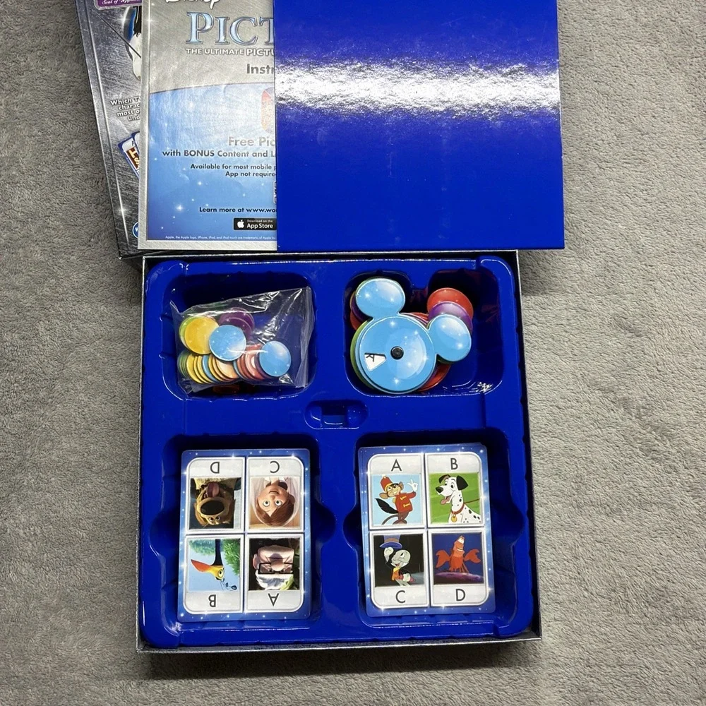 Pictopia Disney Edition Picture Trivia Board Game 1000 Questions Complete Family
